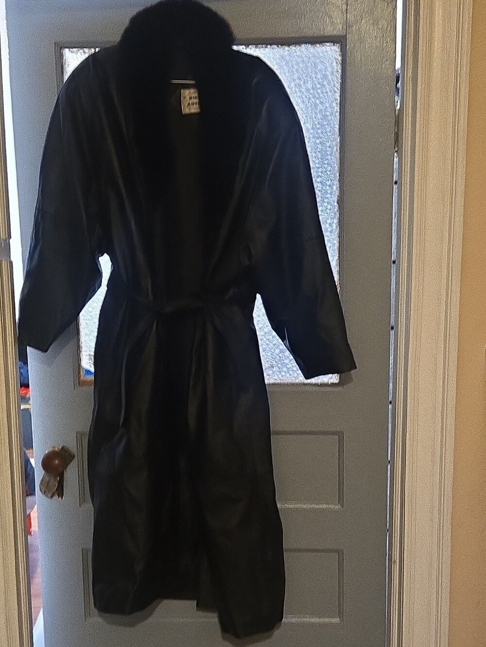XL Black Leather Trench Coat with Fur Collar - Women